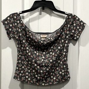 Cropped, stretchy gray with floral pattern. Small